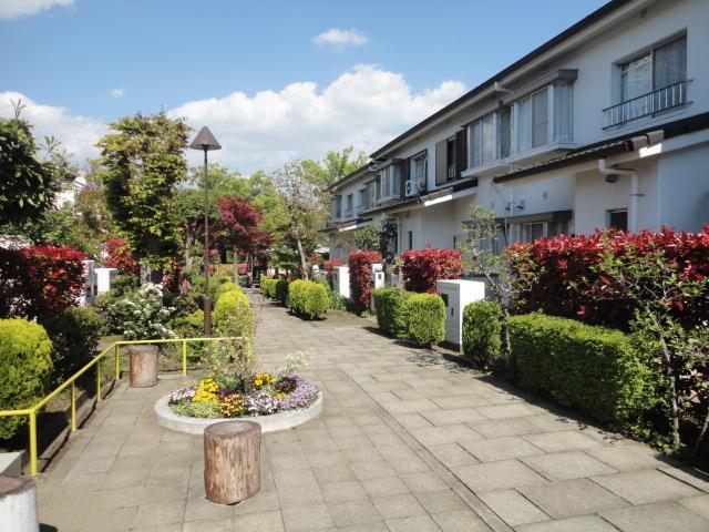 Local appearance photo. In the town house of the detached sense, Spacious 3LDK private garden! Please feel free to contact us.