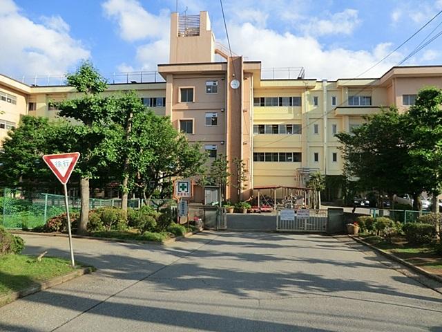Junior high school. Kashiwashiritsu Kashiwadai five junior high school