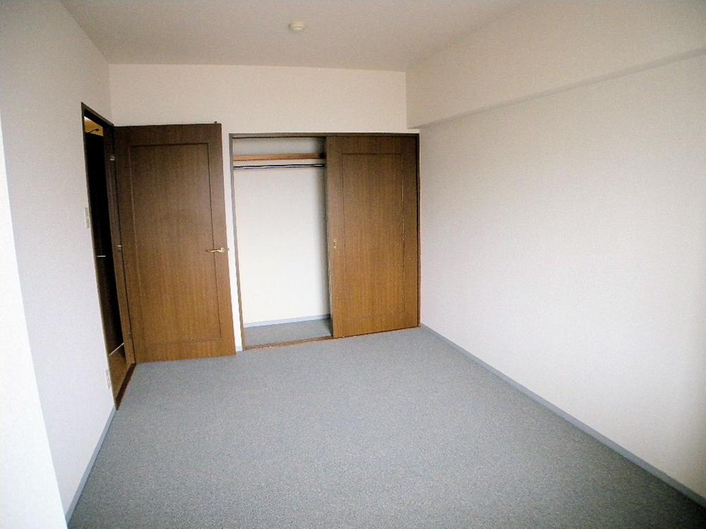 Non-living room. Indoor (June 2013) Shooting