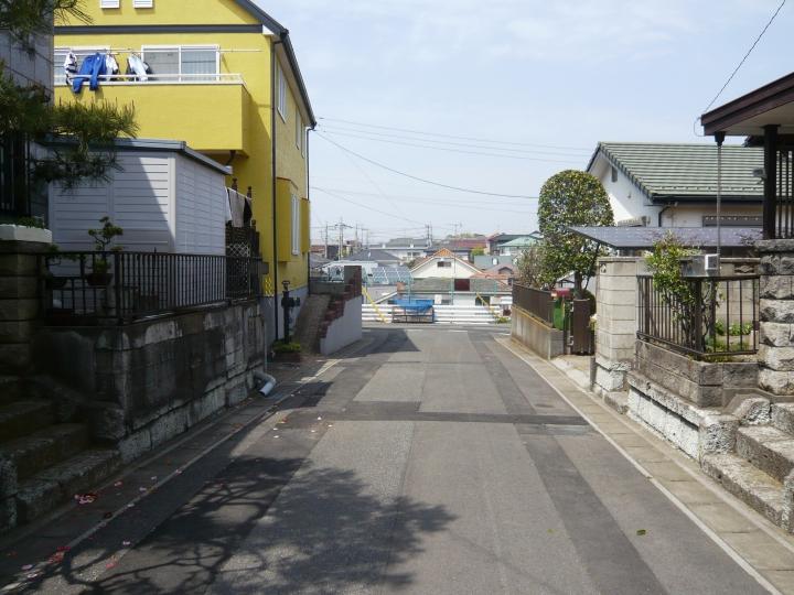 Local photos, including front road. Local (May 2013) Shooting