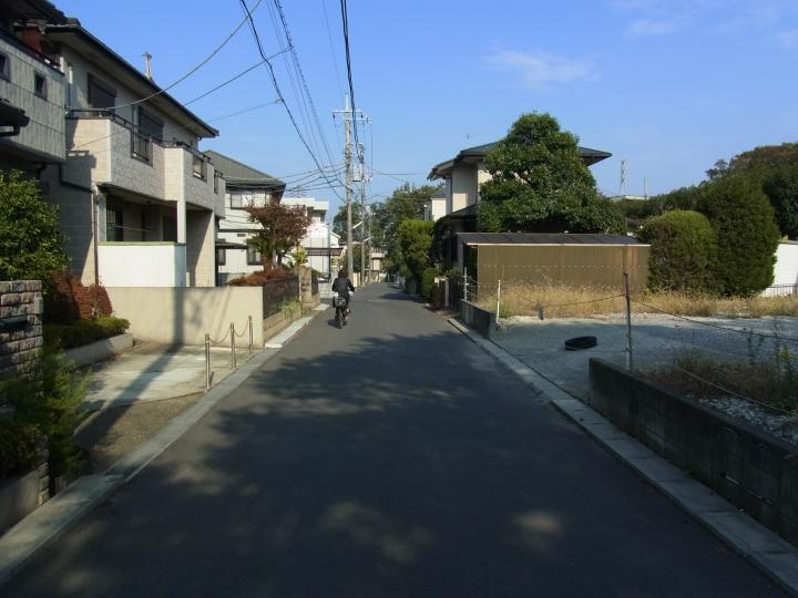 Local photos, including front road. Local (10 May 2013) Shooting