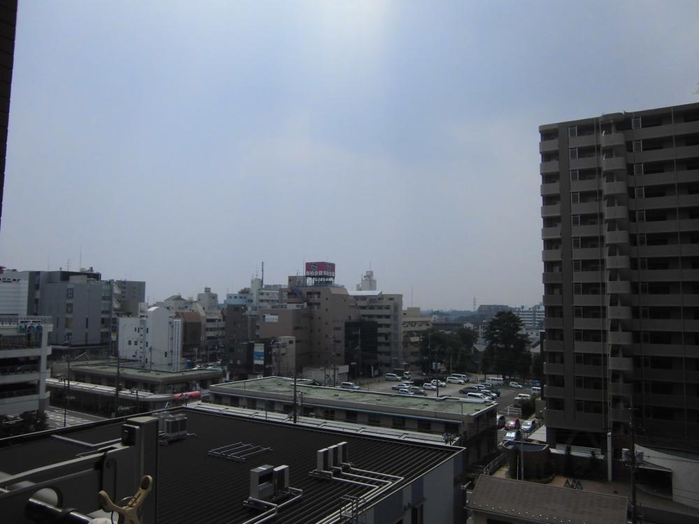 View photos from the dwelling unit. View from the site (August 2013) Shooting