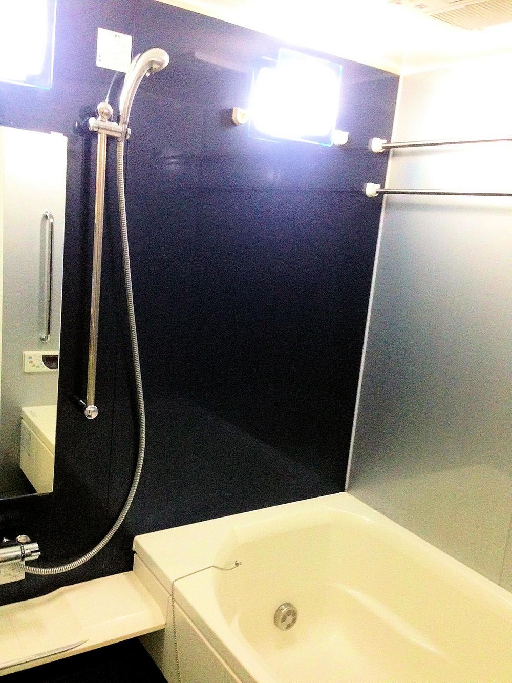 Bathroom. With bathroom ventilation drying heater. Bathroom accent panel is full of bright and clean.