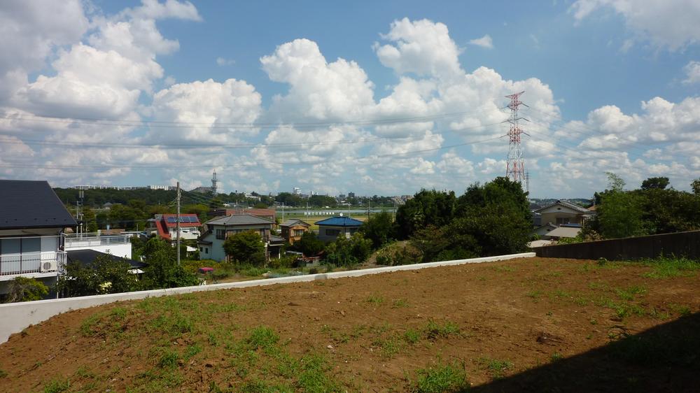 View photos from the local. View from local (September 2012) shooting