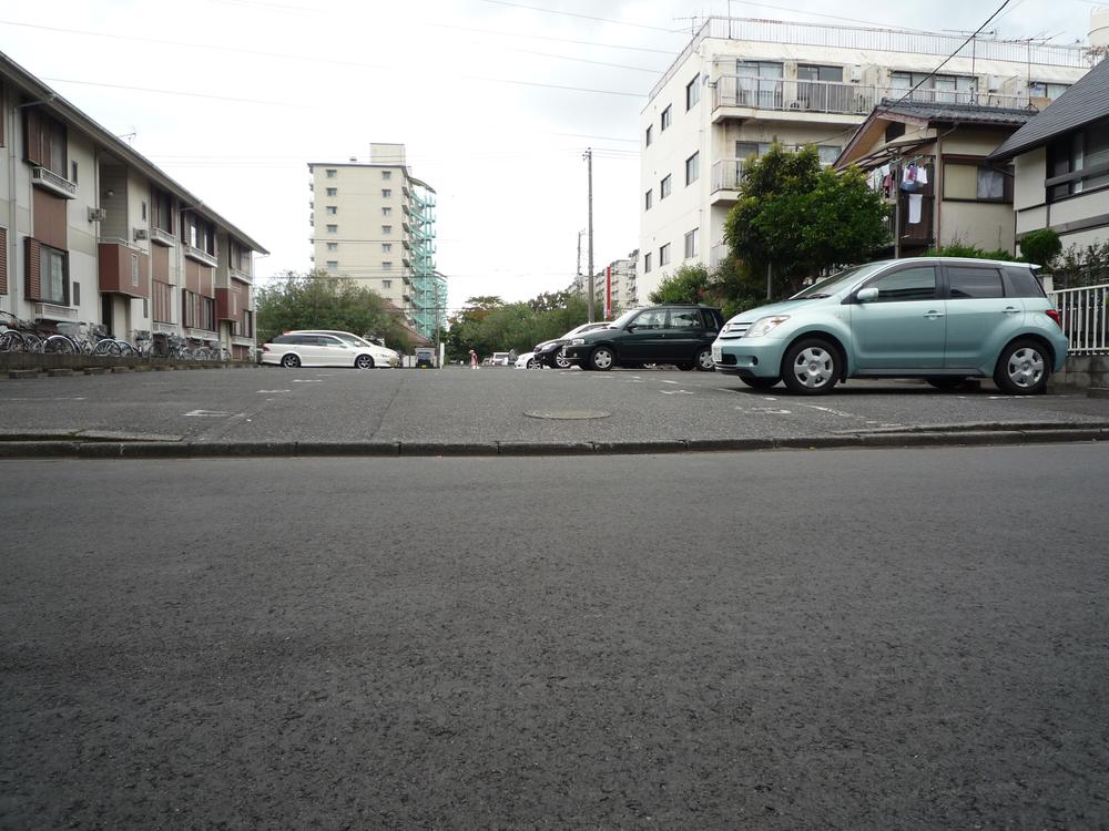 Local photos, including front road. Local (June 2013) Shooting