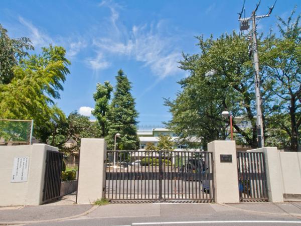 Junior high school. 1920m up to junior high school Matsudo Municipal first junior high school