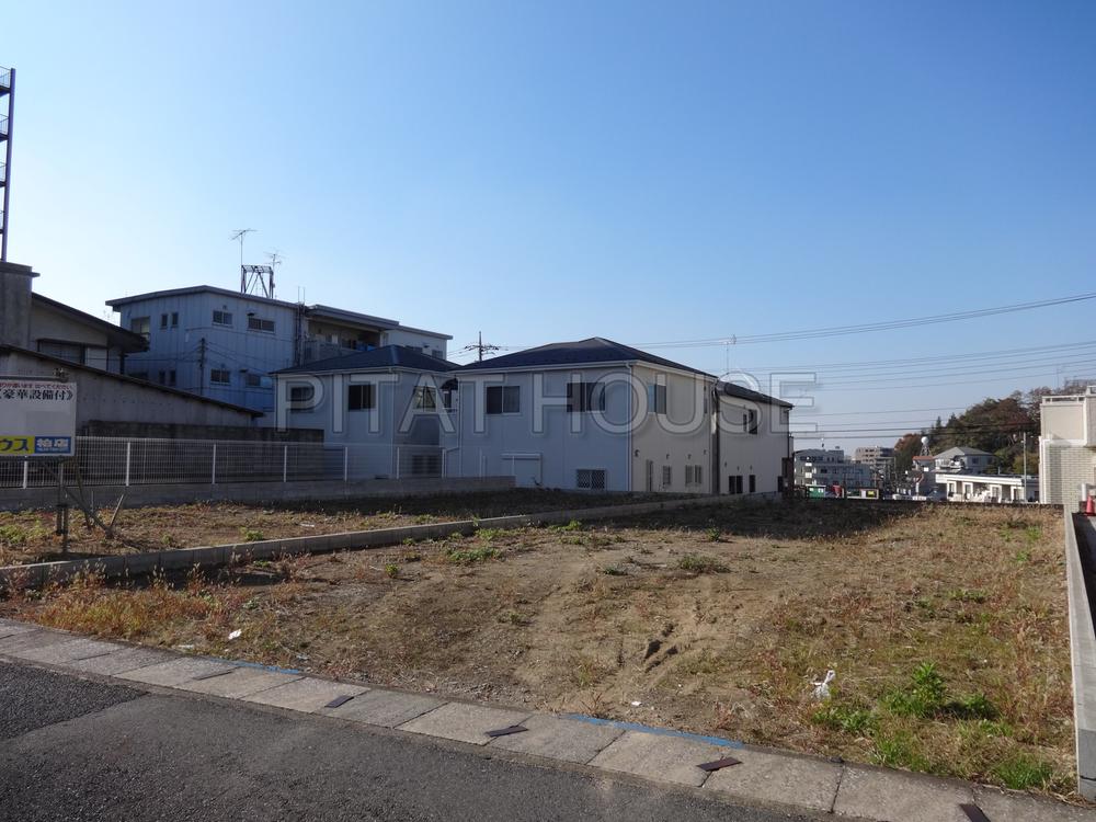 Local land photo. It is a large sale of about 105 square meters