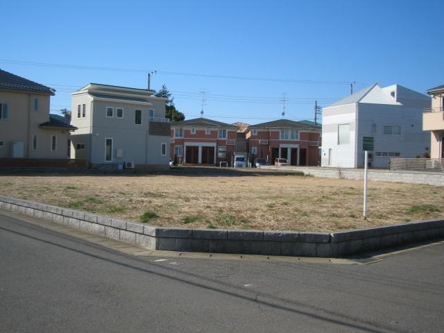 East road 16 city blocks 10-2 ethyl 19 million Northeast corner lot 16 city blocks 10-1 ethyl 20300000