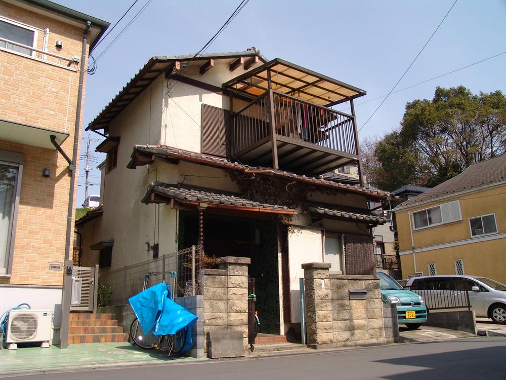 Local land photo. Local (April 2012) shooting