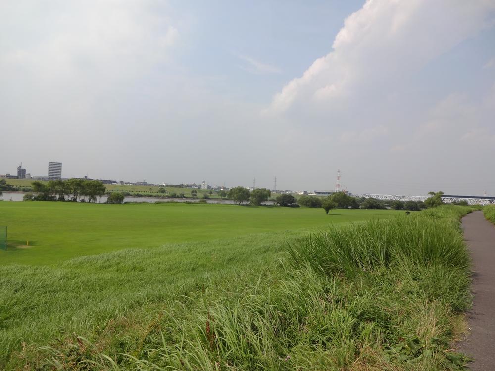 Other. Nearby riverbed