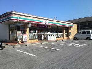 Convenience store. 780m to Seven-Eleven Matsudo eastern elementary school before shop