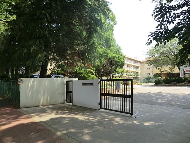 Junior high school. 640m to Matsudo Municipal Tokiwadaira junior high school