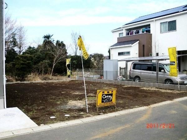 Local photos, including front road