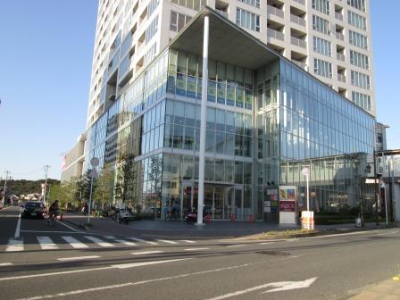 Supermarket. Bergs 675m to east Matsudo shop