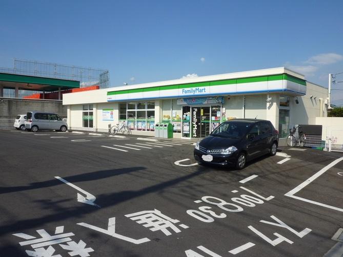Convenience store. 160m to FamilyMart
