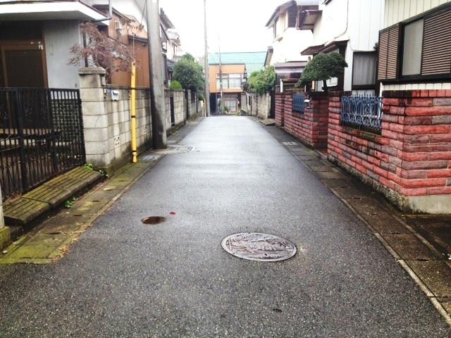 Local photos, including front road. Local (10 May 2013) Shooting