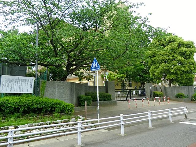 Primary school. 1010m to Matsudo Municipal Kawarazuka Elementary School