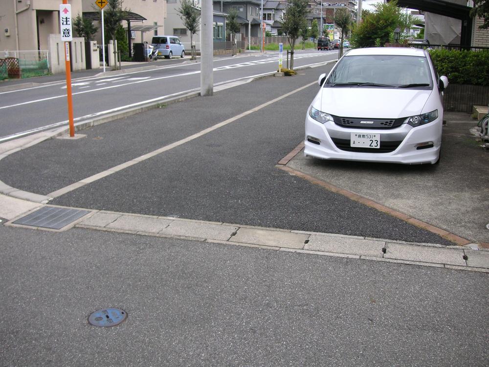 Parking lot. Local (July 2013) Shooting