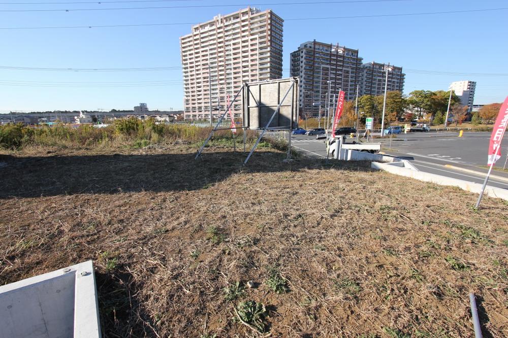 Local land photo. B-4 Local (11 May 2013) Shooting