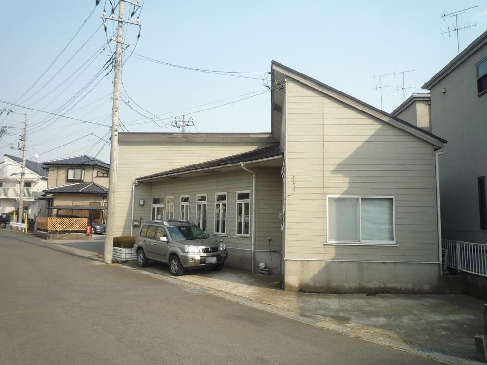 Local photos, including front road