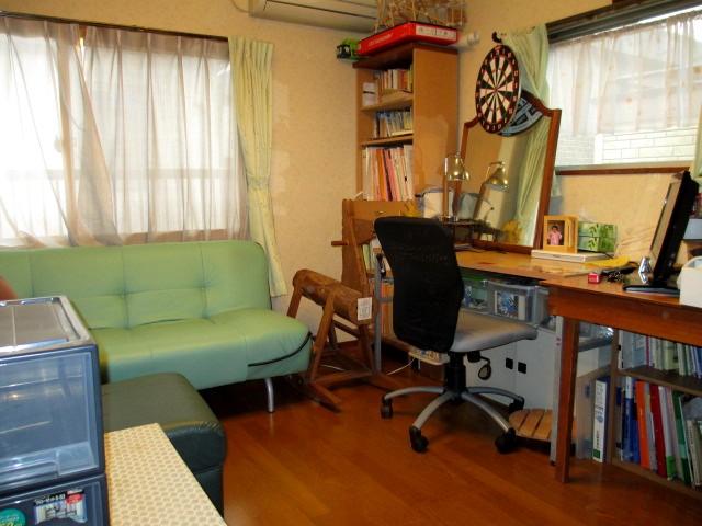 Non-living room. Western-style 7.4 Pledge