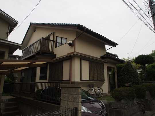 Local land photo. Building appearance