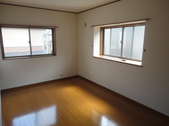 Non-living room.  ◆ It is the second floor of the bright and spacious master bedroom.