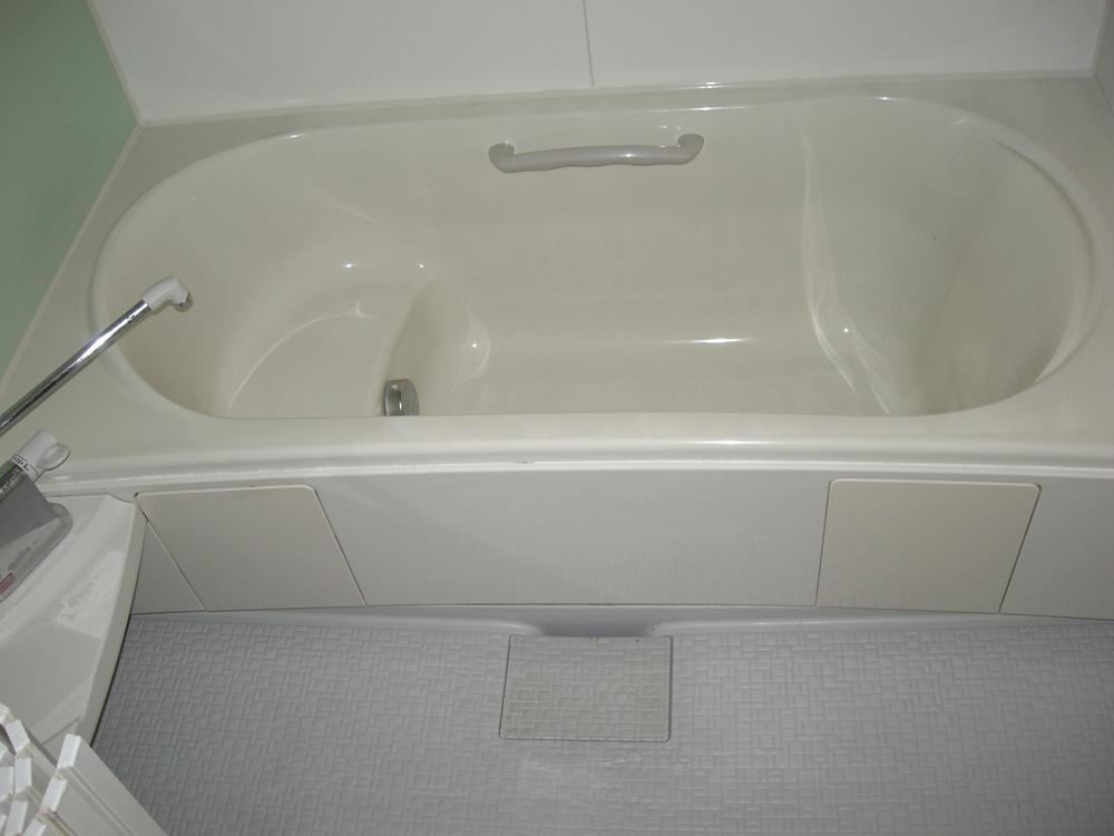 Bathroom. ~ It is a bathroom spread ~