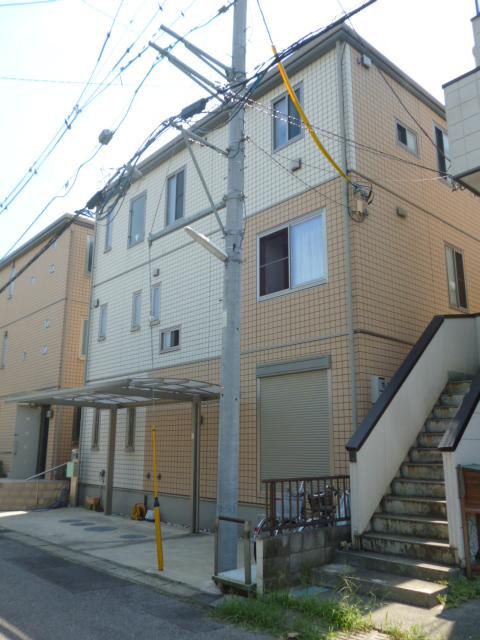 Local appearance photo. Carport Yes