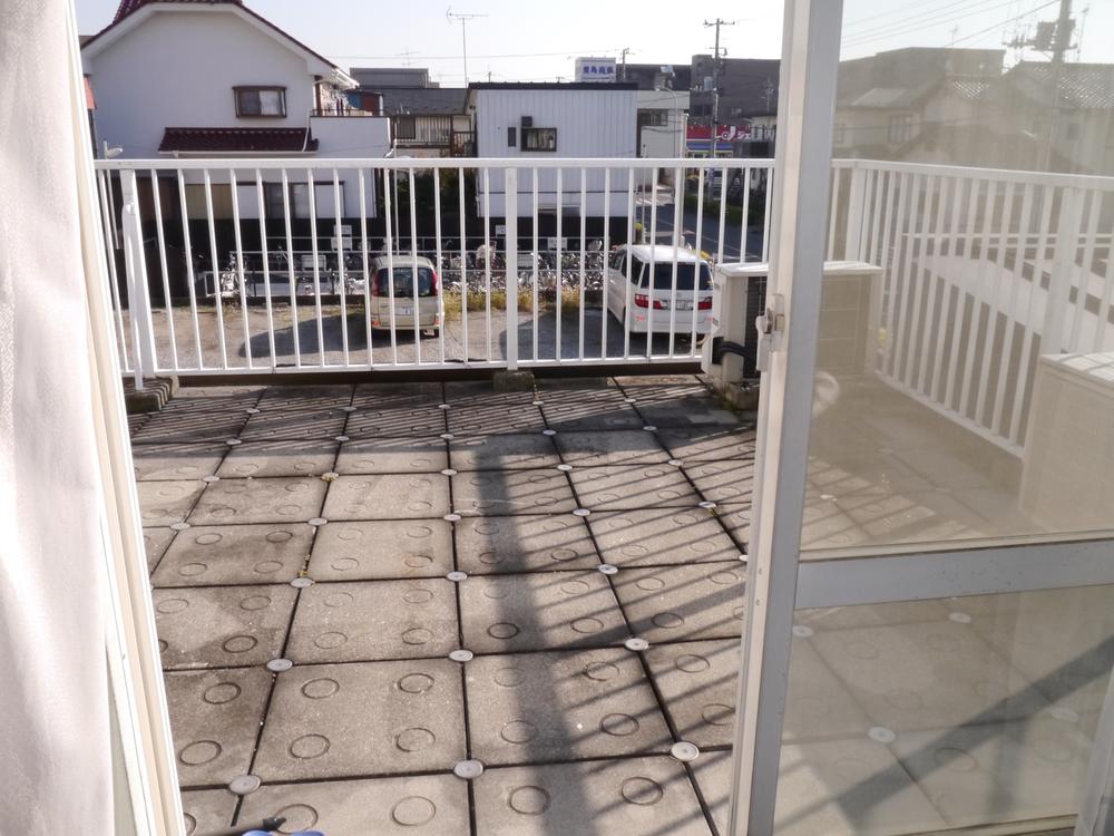 Balcony. Local (12 May 2013) Shooting