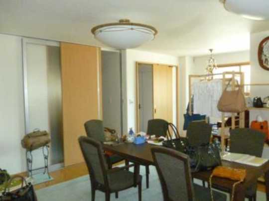 Local appearance photo