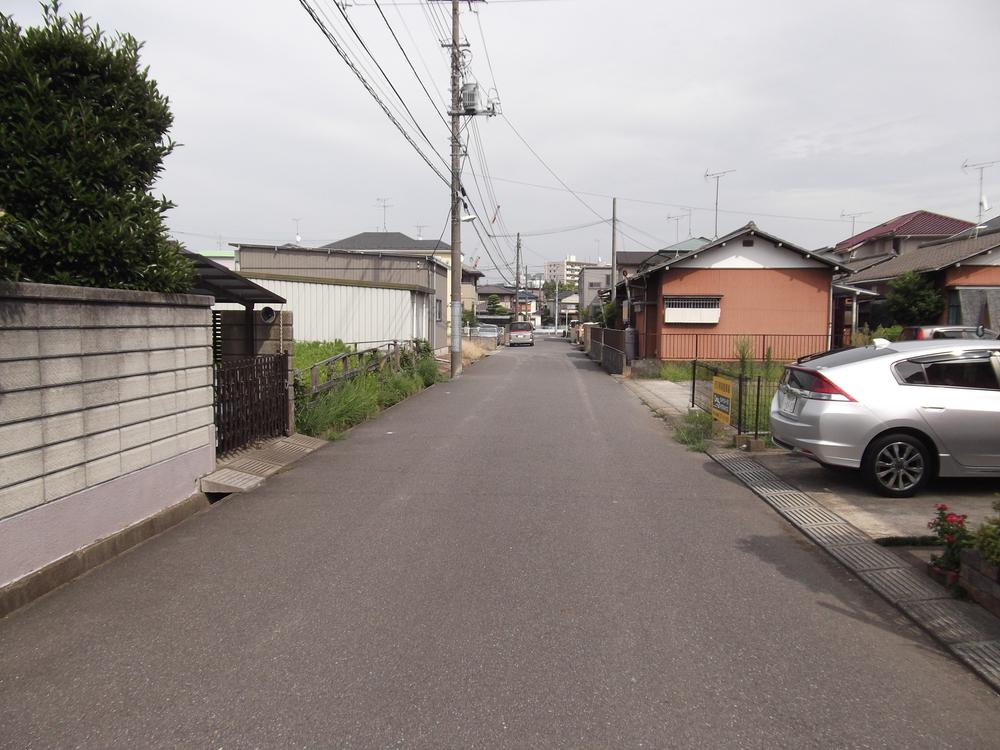 Other local. Front road (August 2013) Shooting