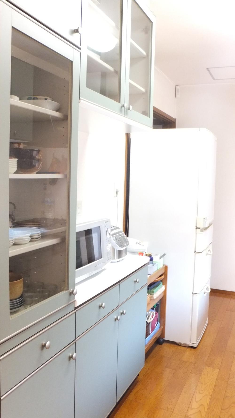 Kitchen. Indoor (11 May 2013) Shooting