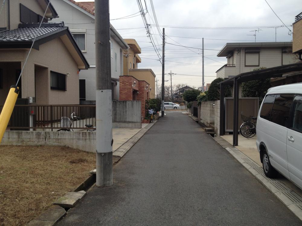 Local photos, including front road. Local (12 May 2013) Shooting