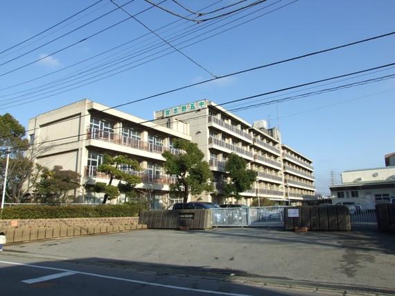 Junior high school. Narashino 700m until the fifth junior high school