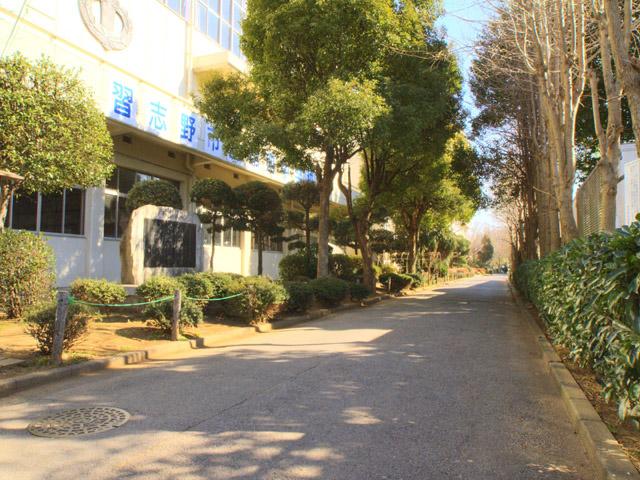 Junior high school. Narashino 761m to stand fourth junior high school