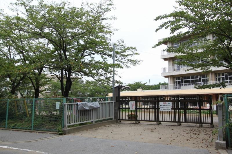 kindergarten ・ Nursery. Narashino Municipal Fujisaki 300m to kindergarten