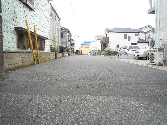 Local photos, including front road. Northwest side of the road