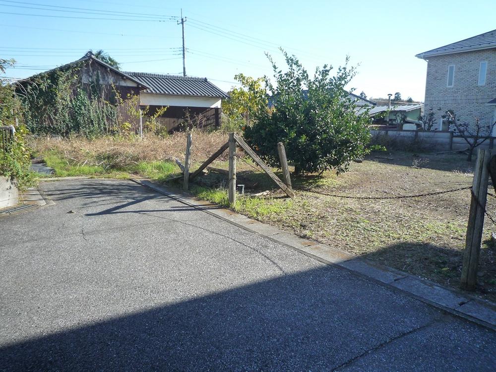 Local photos, including front road