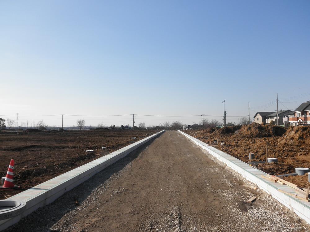 Local photos, including front road. Pass-it is also easier in the car at the front 6m road. Local (January 2014) Shooting