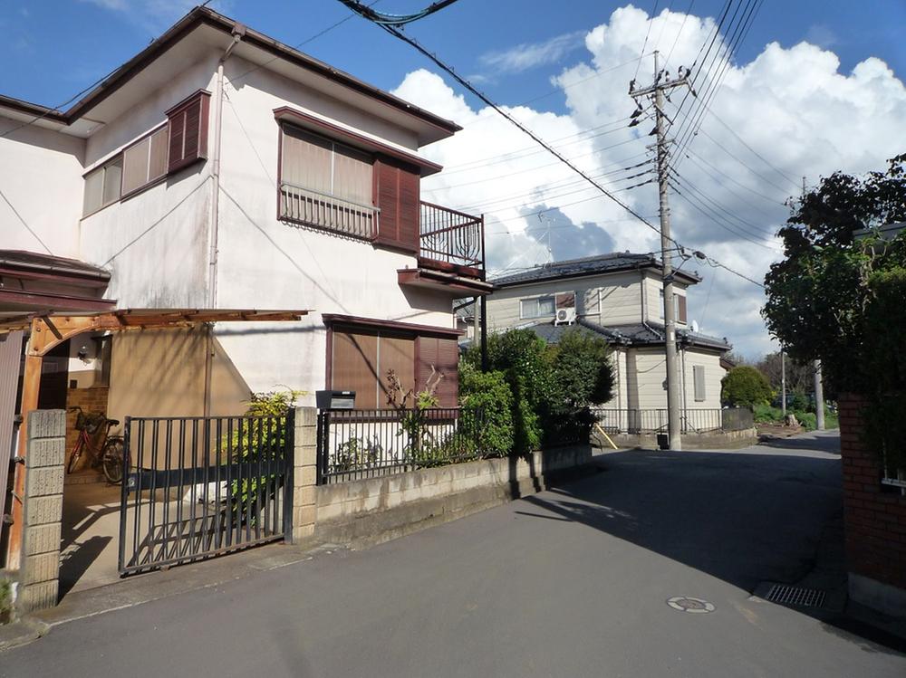 Local land photo. Vacant lot passing Allowed