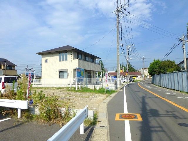 Local photos, including front road