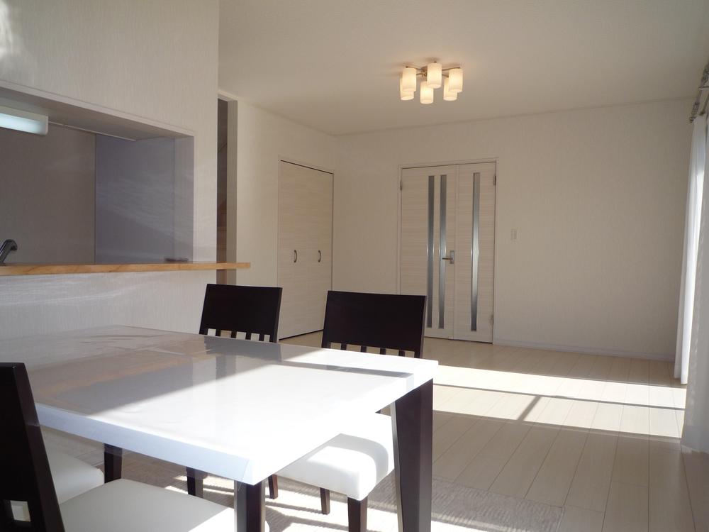 Building plan example (introspection photo). Spacious living