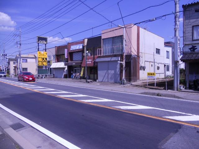 Local photos, including front road. Local (August 2013) Shooting