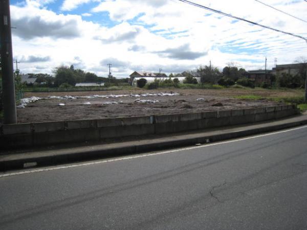 Local photos, including front road