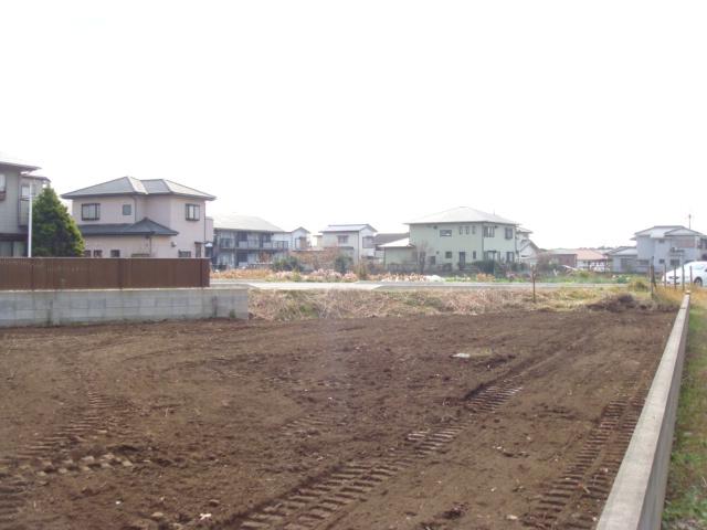 Local land photo. Taking a B section from A compartment