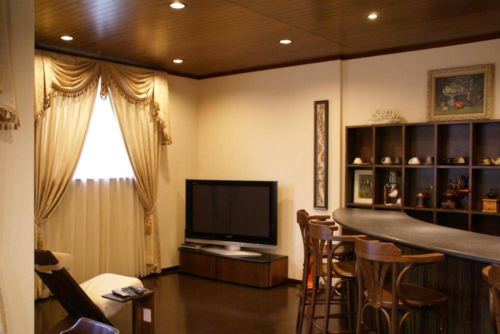 Building plan example (introspection photo). It is LDK of classic design in the image of the club house of the golf course