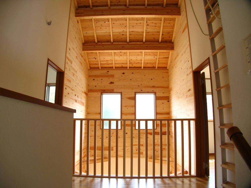 Building plan example (introspection photo). Plate attached gradient ceiling of