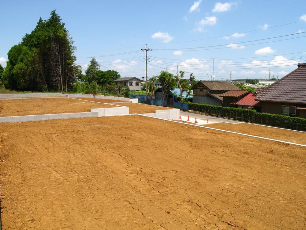 View photos from the local. Local (June 2013) Shooting