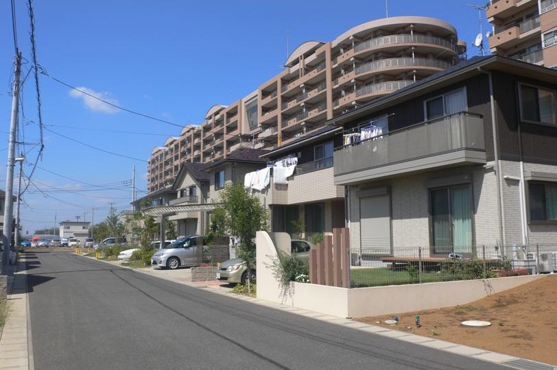 Sale already cityscape photo. Sale already the city average